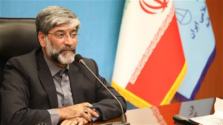 حل مسائل اقتصادي  مي‌تواند  وضعيت فرهنگي  را بهبود ببخشد
